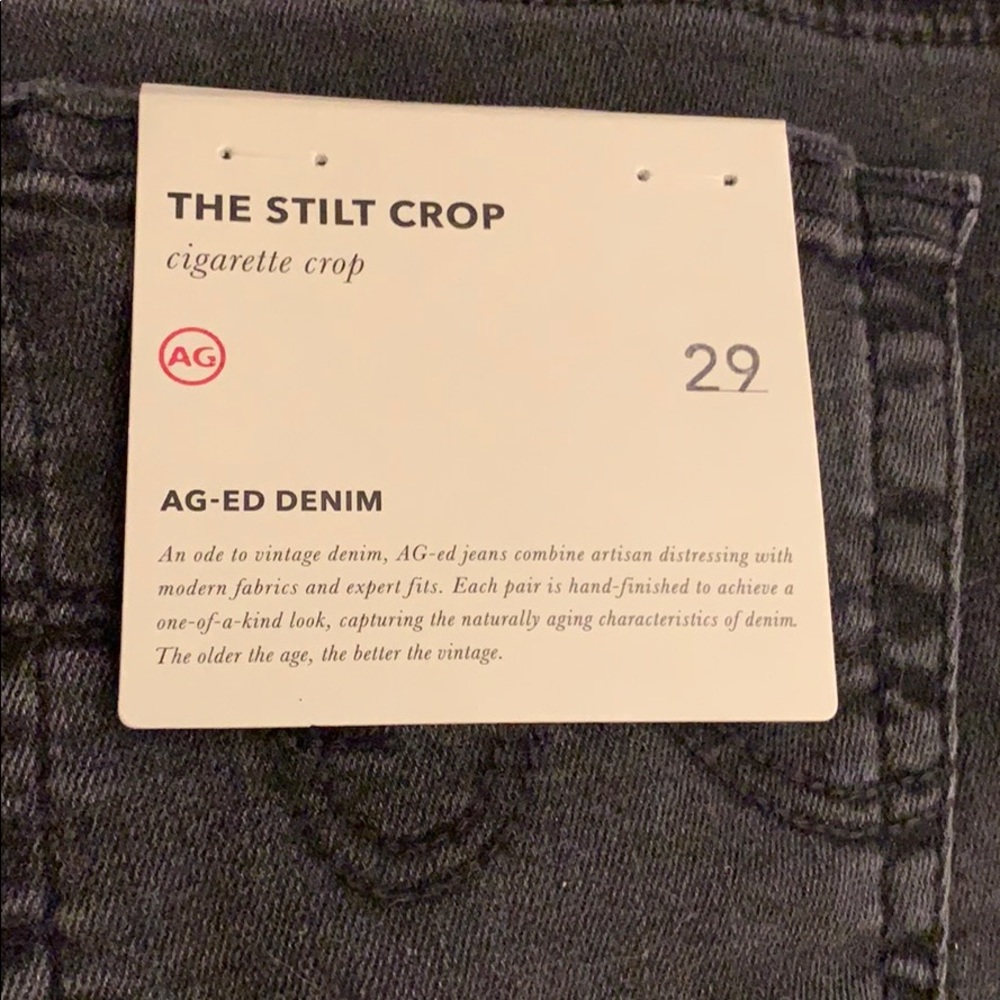 New with tags AG stilt crop cigarette size 29